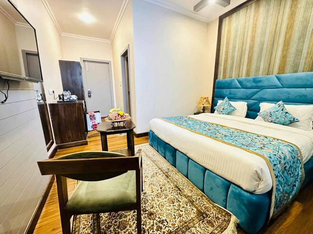Srinagar Group Of Hotels מראה חיצוני תמונה