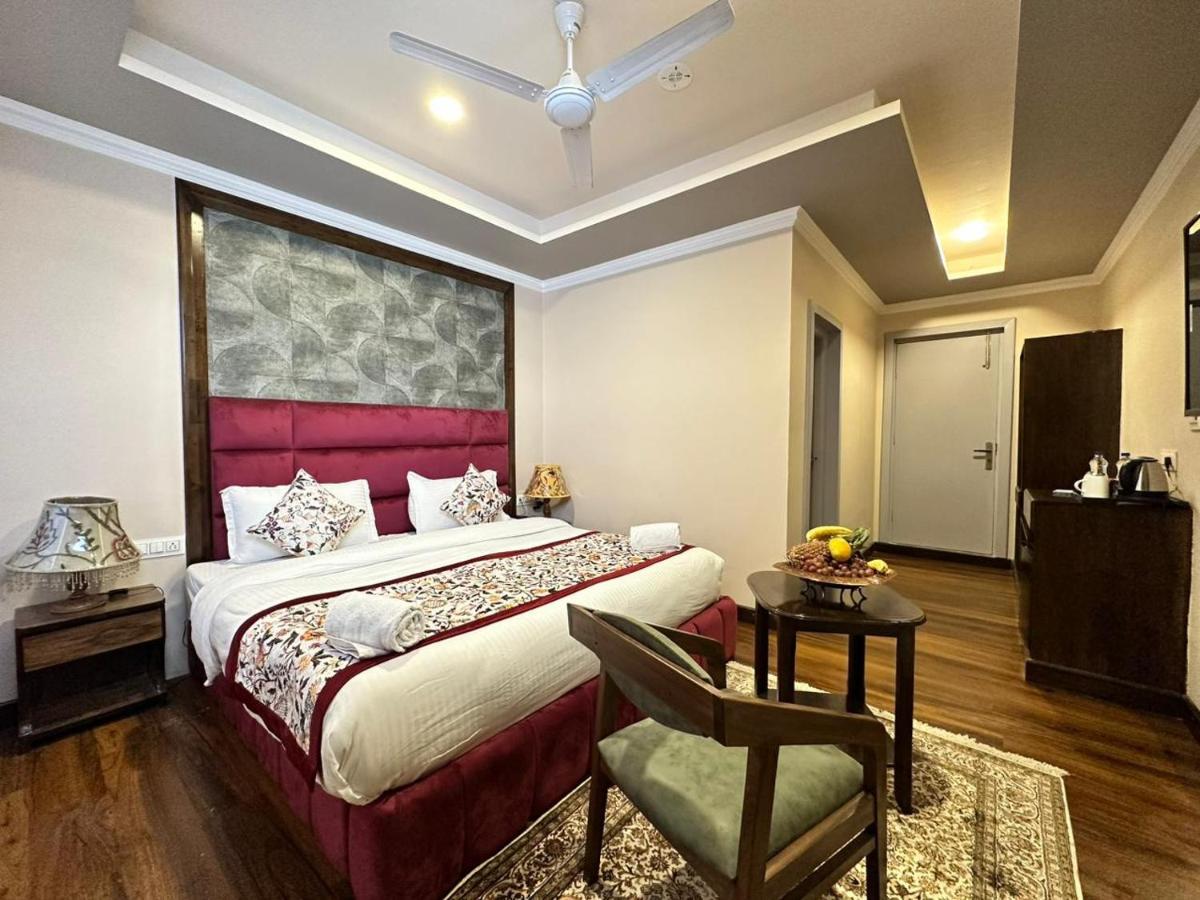 Srinagar Group Of Hotels מראה חיצוני תמונה