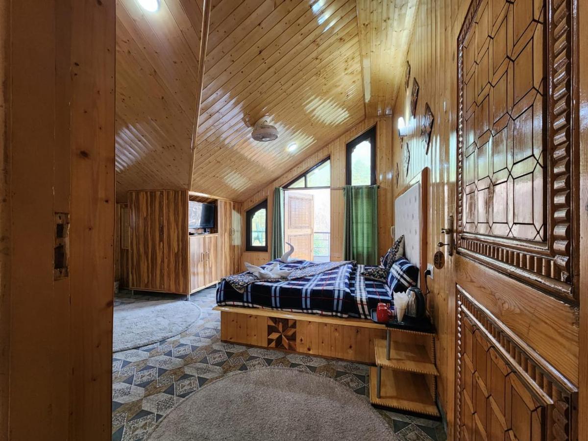 Srinagar Group Of Hotels מראה חיצוני תמונה