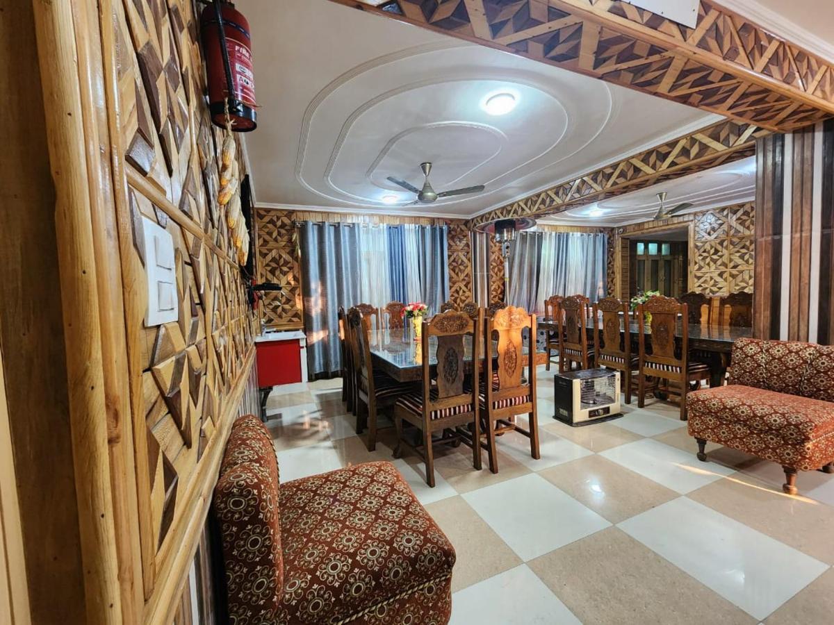Srinagar Group Of Hotels מראה חיצוני תמונה